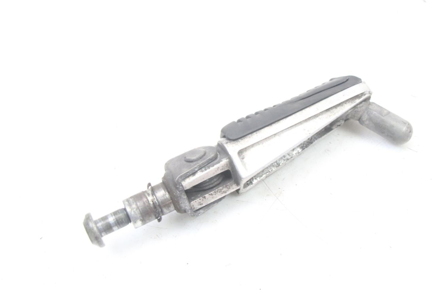 photo de DESCANSO DE PÉ DIANTEIRO ESQUERDO YAMAHA FZS FAZER 600 (2001 - 2003) - Outro ângulo de visão