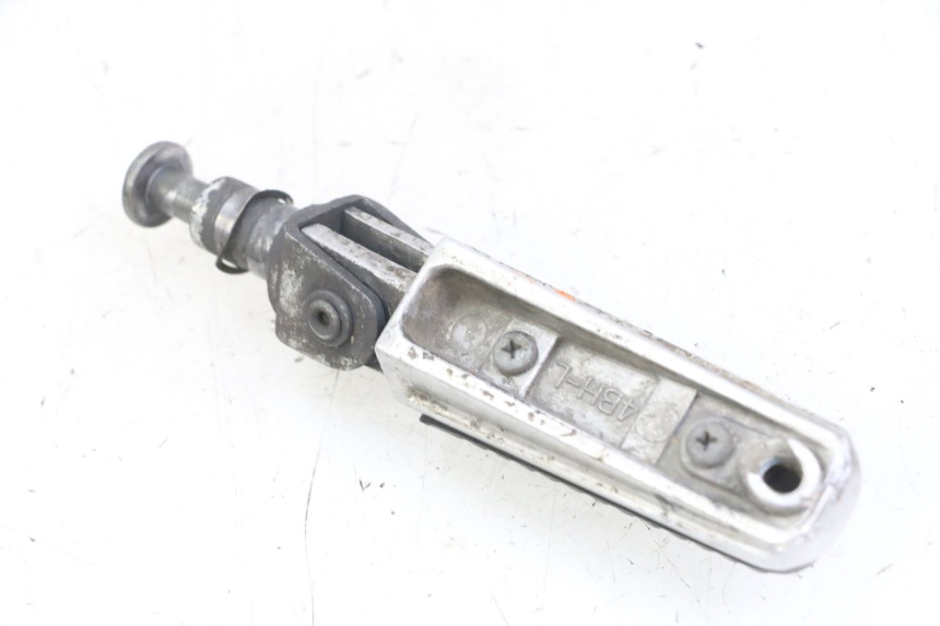 photo de DESCANSO DE PÉ DIANTEIRO ESQUERDO YAMAHA FZS FAZER 600 (2001 - 2003) - Outro ângulo de visão