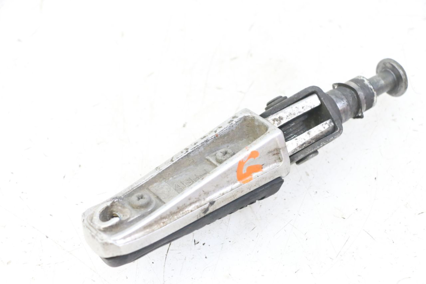photo de DESCANSO DE PÉ DIANTEIRO ESQUERDO YAMAHA FZS FAZER 600 (2001 - 2003) - Ampliação técnica