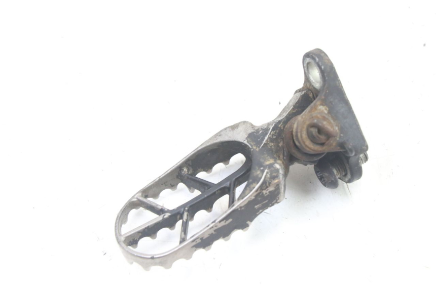 photo de DESCANSO DE PÉ DIANTEIRO ESQUERDO YAMAHA YZ-F YZF 250 (2007 - 2013) - Outro ângulo de visão
