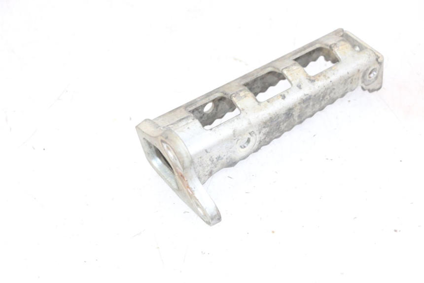 photo de DESCANSO DE PÉ DIANTEIRO ESQUERDO YAMAHA YFM R RAPTOR 250 (2008 - 2014) - Detalhe da peça