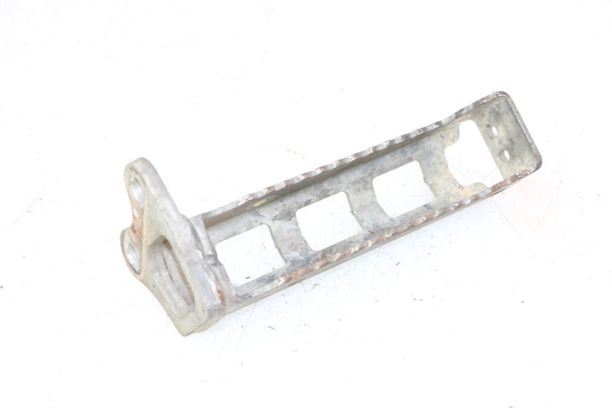photo de DESCANSO DE PÉ DIANTEIRO ESQUERDO YAMAHA YFM R RAPTOR 250 (2008 - 2014) - Outro ângulo de visão