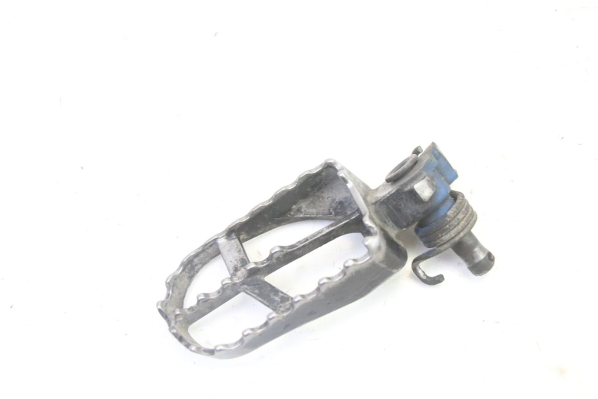 photo de DESCANSO DE PÉ DIANTEIRO ESQUERDO YAMAHA YZ 125 (1998 - 2005) - Vista principal