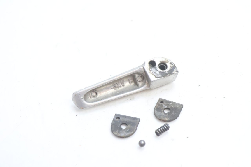 photo de DESCANSO DE PÉ DIANTEIRO ESQUERDO YAMAHA YZF R GENESIS 750 (1993 - 1998) - Outro ângulo de visão