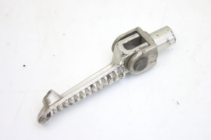 photo de DESCANSO DE PÉ DIANTEIRO ESQUERDO YAMAHA YZF R1 1000 (2007 - 2008) - Detalhe da peça