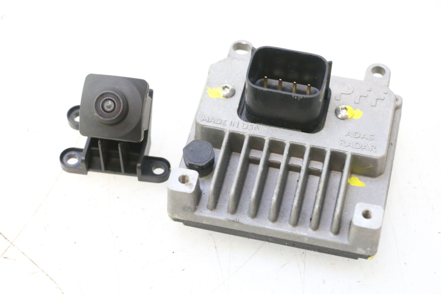 photo de CÂMERA DE RÉ PIAGGIO MP3 HPE 530 (2022 - 2026) - Vista principal