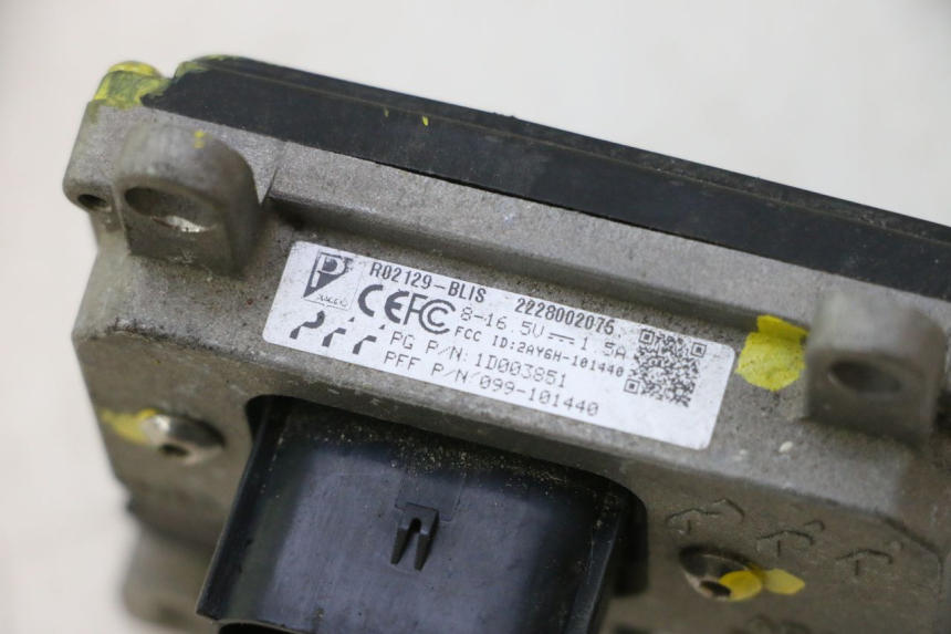 photo de CÂMERA DE RÉ PIAGGIO MP3 HPE 530 (2022 - 2026) - Ampliação técnica