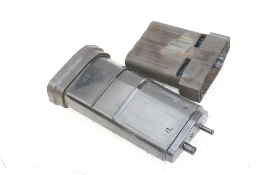 photo de CANISTER HUSQVARNA SVARTPILEN 401 (2018 - 2023) - Zoom do estado de desgaste