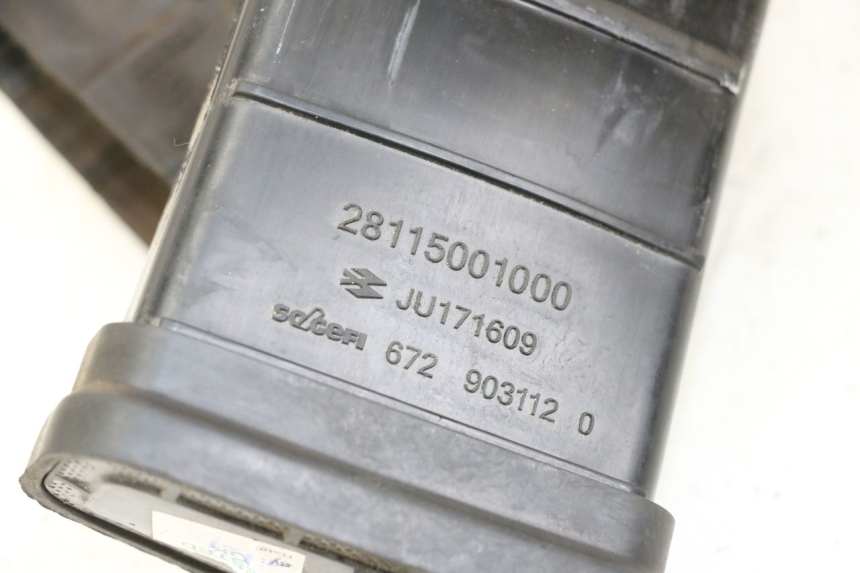 photo de CANISTER HUSQVARNA SVARTPILEN 401 (2018 - 2023) - Outro ângulo de visão