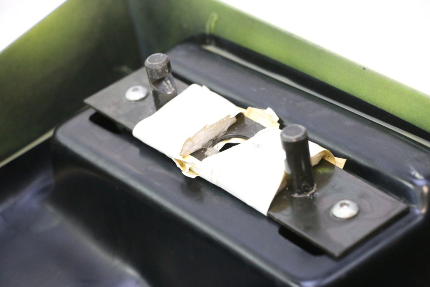 photo de TAMPA DO ASSENTO SUZUKI SV S 650 (2003 - 2009) - Ampliação técnica