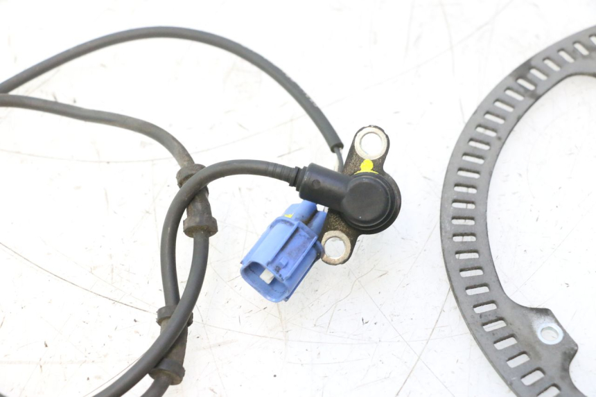 photo de SENSOR ABS TRASEIRO SUZUKI BURGMAN EXECUTIVE ABS 650 (2006 - 2012) - Outro ângulo de visão