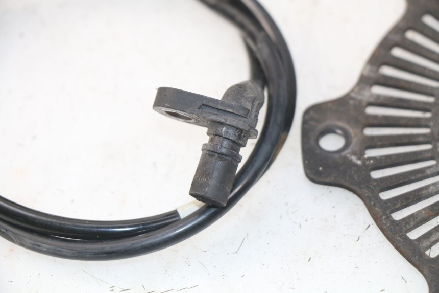 photo de SENSOR ABS TRASEIRO SYM GTS EFI ABS 125 (2012 - 2016) - Outro ângulo de visão