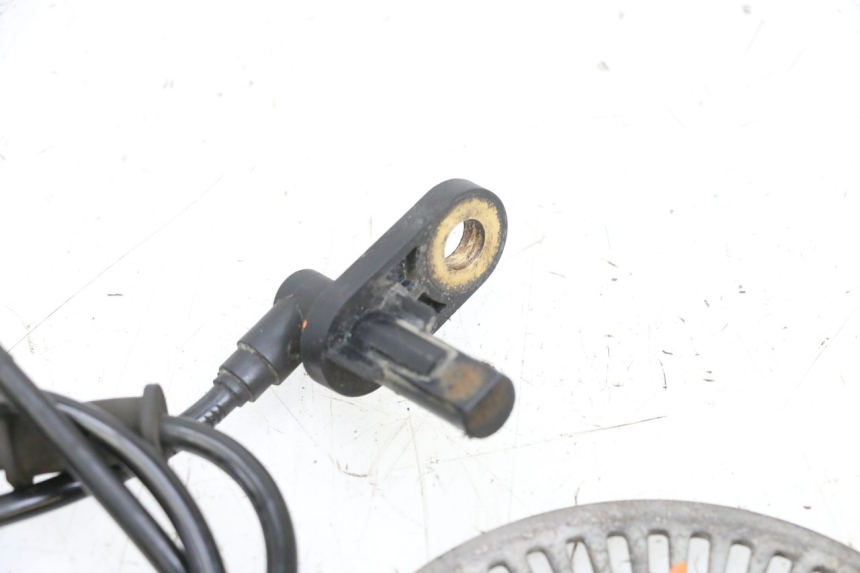 photo de SENSOR ABS DIANTEIRO SUZUKI BURGMAN 650 (2013 - 2020) - Vista geral