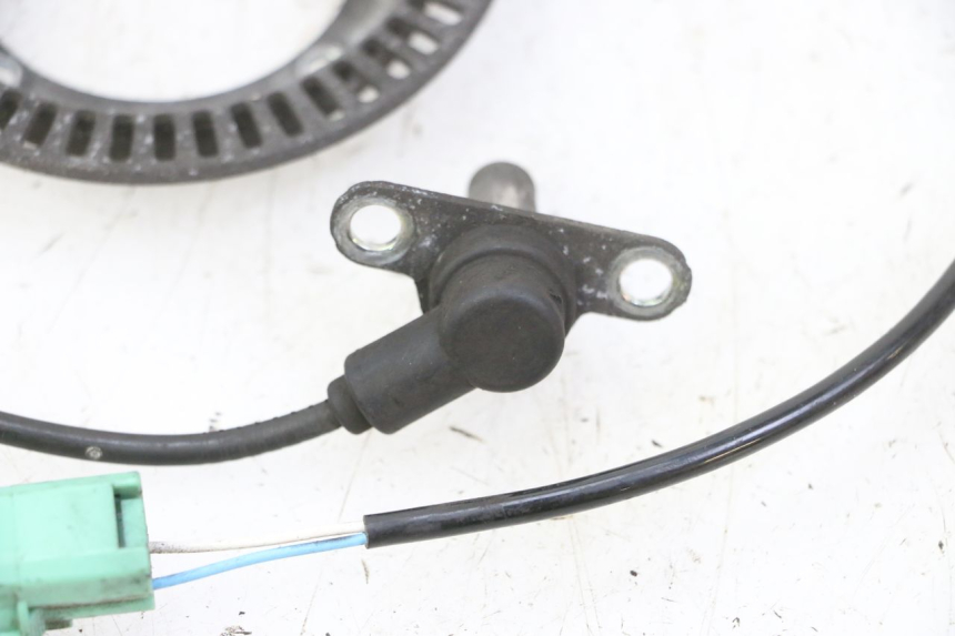 photo de SENSOR ABS DIANTEIRO HONDA FES S-WING SWING ABS 125 (2007 - 2015) - Vista geral