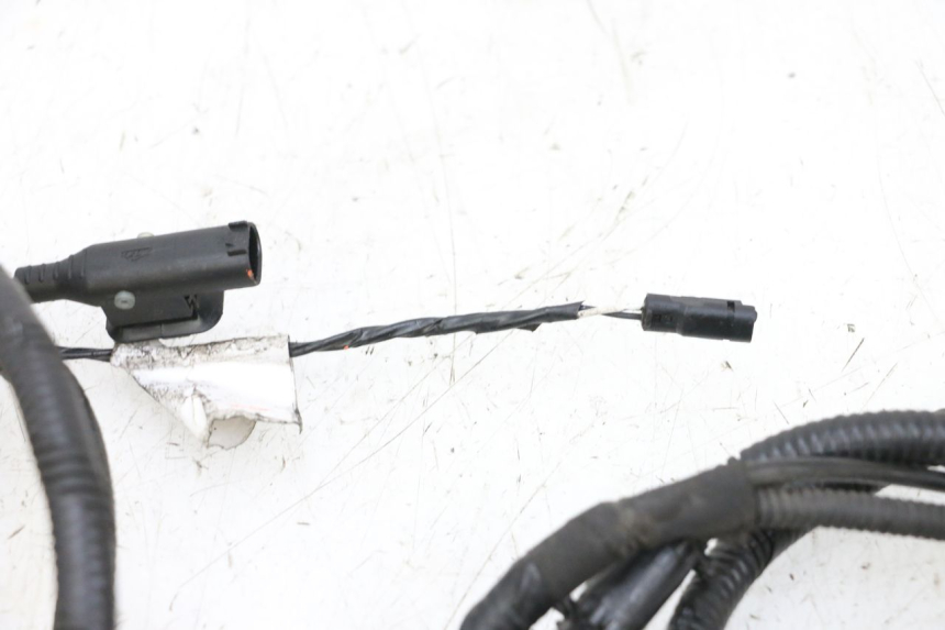 photo de SENSOR ABS DIANTEIRO PIAGGIO MP3 HPE 300 (2019 - 2026) - Pontos de fixação