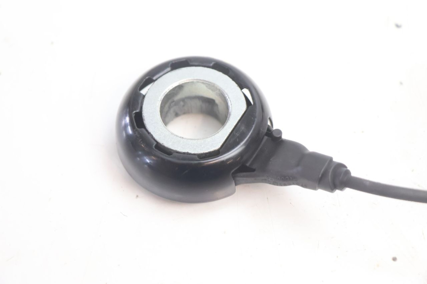 photo de SENSOR ABS DIANTEIRO HARLEY DAVIDSON ROAD GLIDE FLTRXSE 1920 (2018 - 2022) - Zoom do estado de desgaste