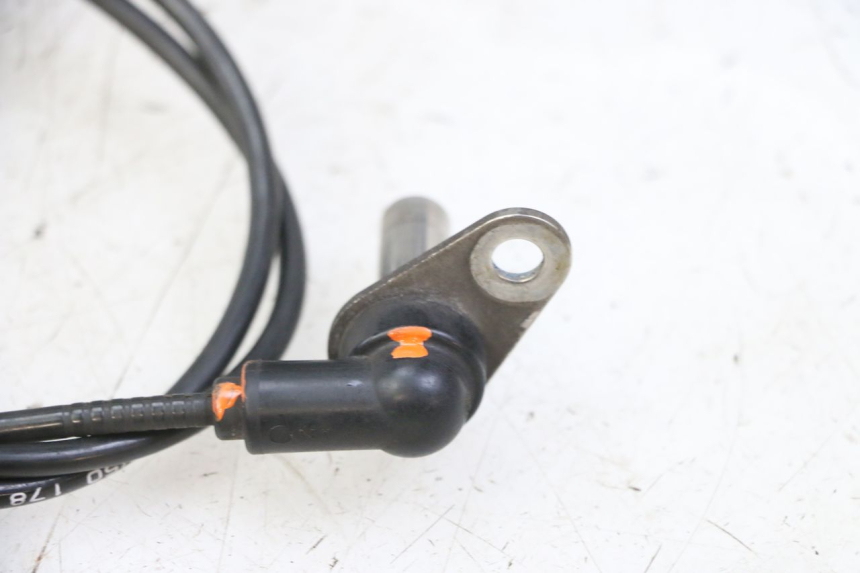 photo de SENSOR ABS DIANTEIRO PEUGEOT SATELIS 125 (2013 - 2018) - Pontos de fixação