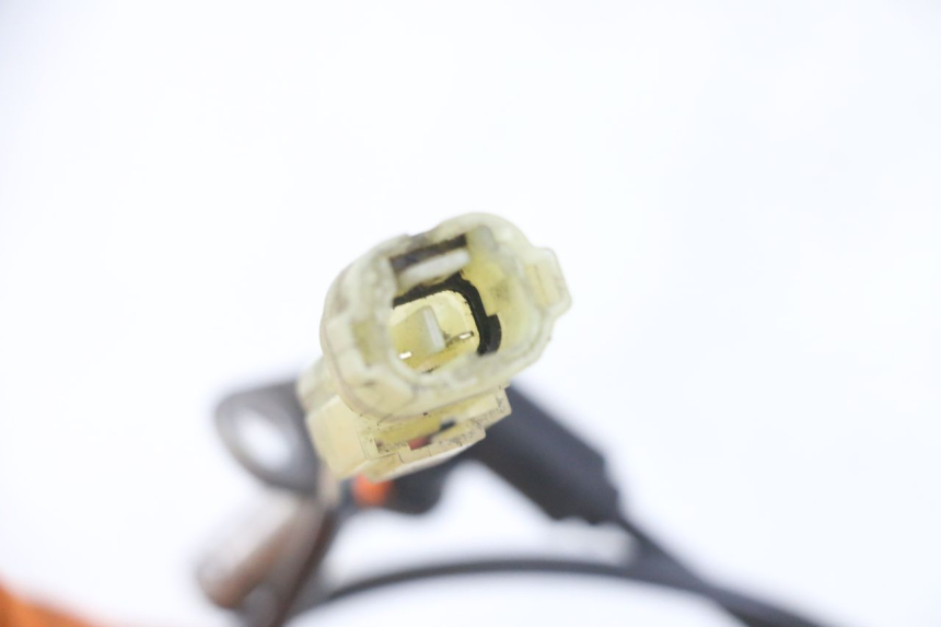 photo de SENSOR ABS DIANTEIRO PEUGEOT SATELIS 125 (2013 - 2018) - Zoom do estado de desgaste