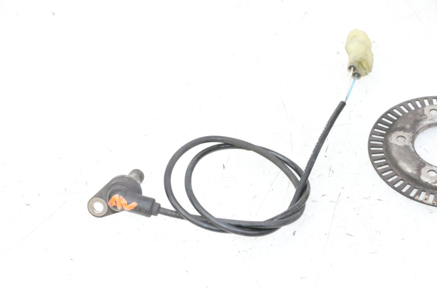 photo de SENSOR ABS DIANTEIRO PEUGEOT SATELIS 125 (2013 - 2018) - Zoom do estado de desgaste