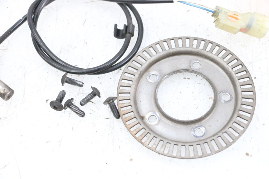 photo de SENSOR ABS DIANTEIRO PEUGEOT SATELIS 125 (2013 - 2018) - Ampliação técnica