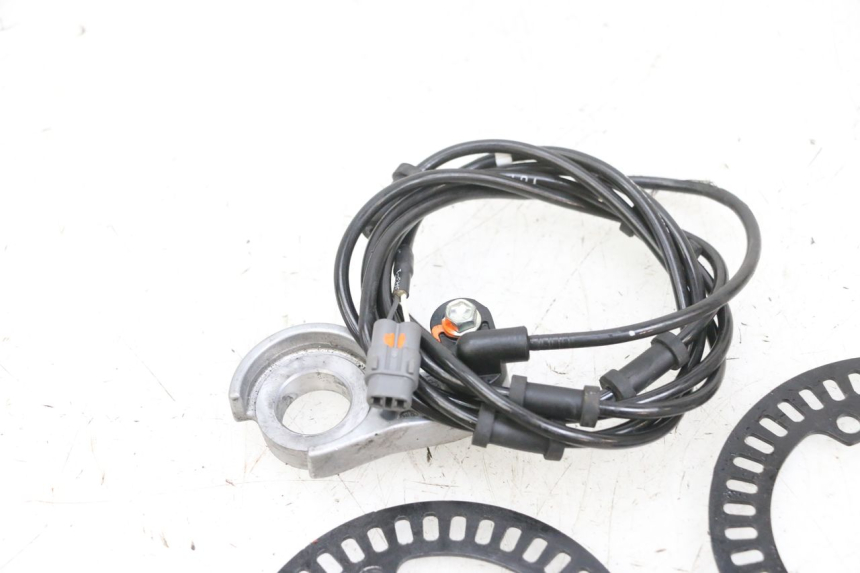 photo de SENSOR ABS DIANTEIRO YAMAHA TRICITY 300 (2020 - 2024) - Outro ângulo de visão