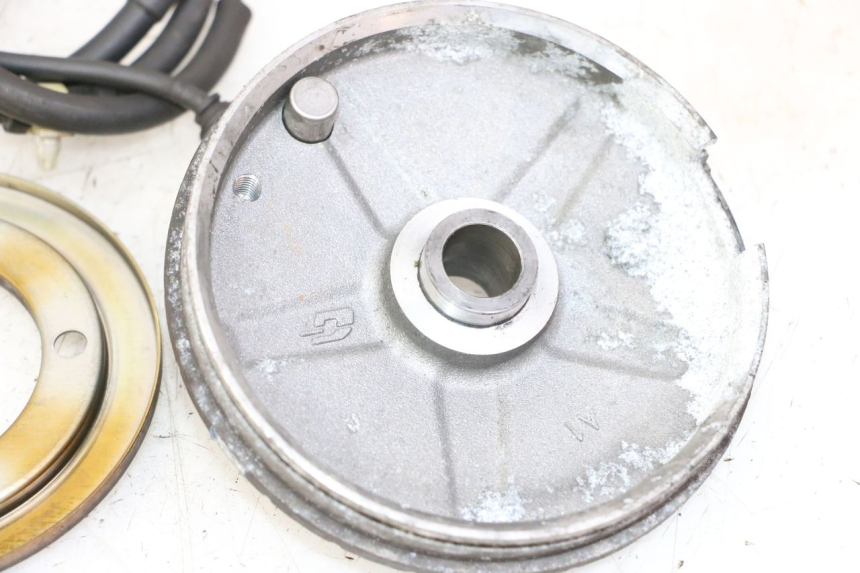 photo de SENSOR ABS DIANTEIRO YAMAHA X-MAX XMAX 125 (2010 - 2013) - Zoom do estado de desgaste