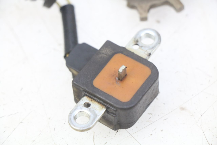 photo de SENSOR DE IGNIÇÃO HONDA CBF 500 (2004 - 2007) - Vista geral