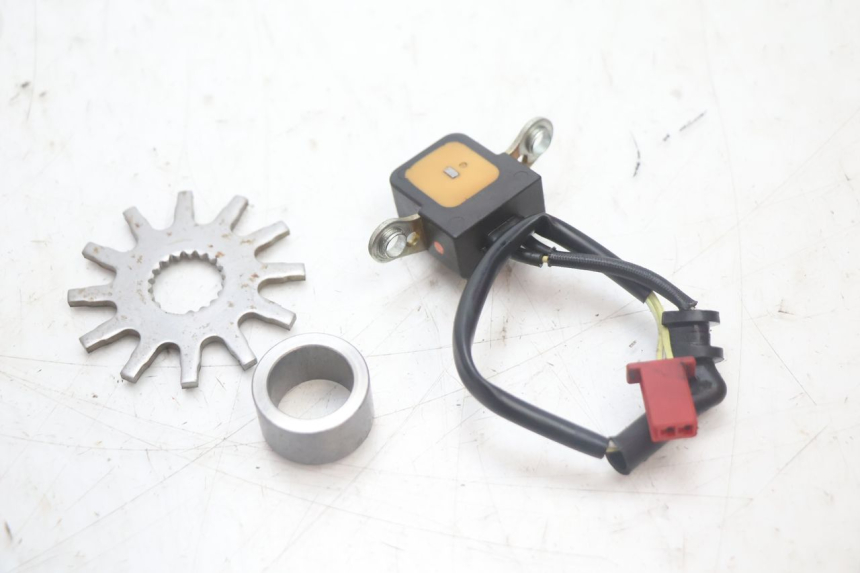 photo de SENSOR DE IGNIÇÃO HONDA FJS SILVER WING SILVERWING 400 (2005 - 2008) - Zoom do estado de desgaste