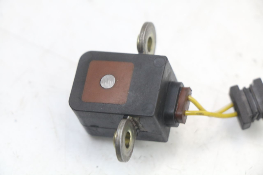 photo de SENSOR DE IGNIÇÃO HONDA NES AROBASE 125 (2000 - 2003) - Zoom do estado de desgaste