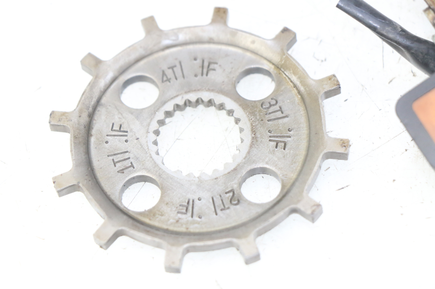 photo de SENSOR DE IGNIÇÃO HONDA VFR FI RC46 800 (1998 - 2001) - Pontos de fixação