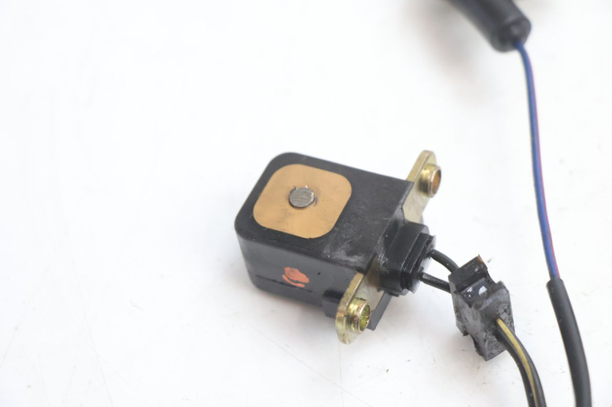photo de SENSOR DE IGNIÇÃO KAWASAKI ZX-6R ZX6R 600 (2000 - 2002) - Outro ângulo de visão