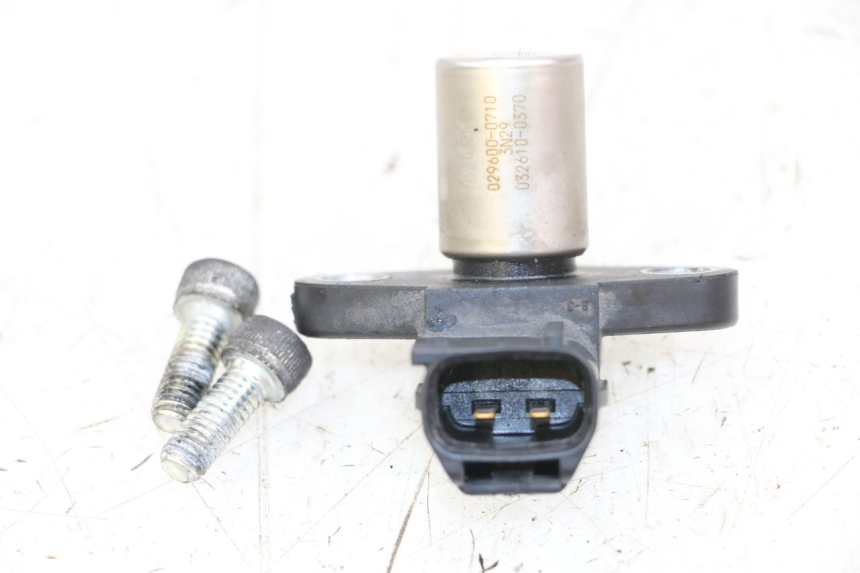 photo de SENSOR DE ÁRVORE DE CAMES SUZUKI GSR 750 (2011 - 2017) - Zoom do estado de desgaste