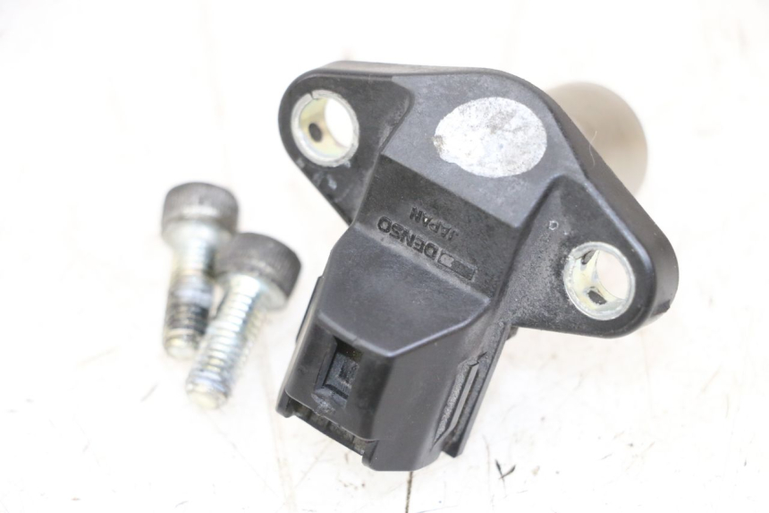 photo de SENSOR DE ÁRVORE DE CAMES SUZUKI GSR 750 (2011 - 2017) - Outro ângulo de visão