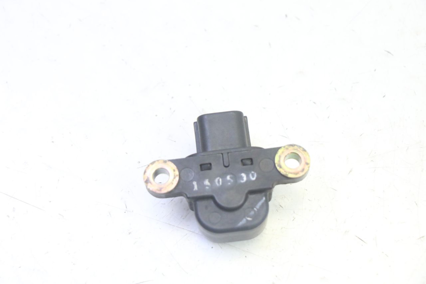 photo de SENSOR DE QUEDA QUADRO 4 4D 350 (2015 - 2018) - Zoom do estado de desgaste