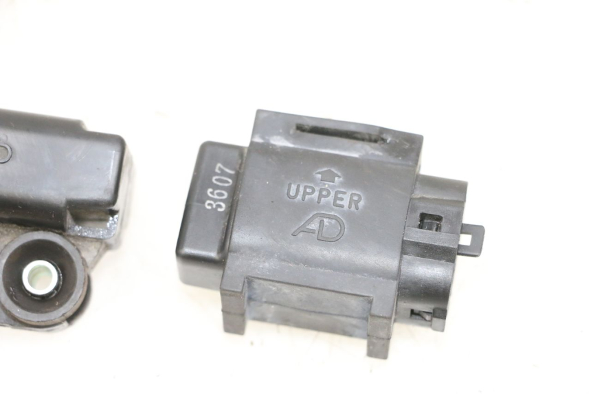 photo de SENSOR DE QUEDA SUZUKI BURGMAN 650 (2013 - 2020) - Outro ângulo de visão