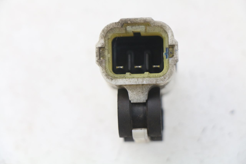 photo de SENSOR DE QUEDA YAMAHA CYGNUS X INJECTION 125 (2007 - 2013) - Zoom do estado de desgaste
