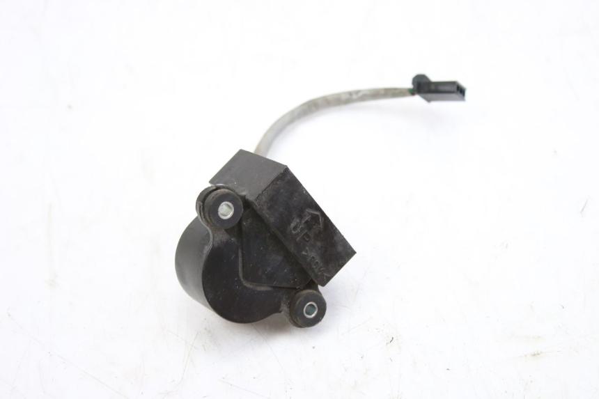 photo de SENSOR DE QUEDA HONDA FES S-WING SWING ABS 125 (2007 - 2015) - Zoom do estado de desgaste