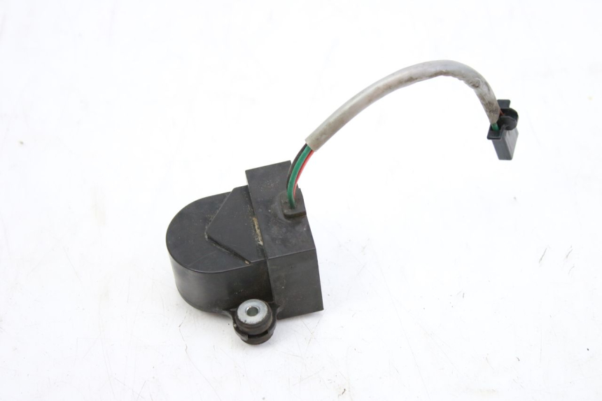 photo de SENSOR DE QUEDA HONDA FES S-WING SWING ABS 125 (2007 - 2015) - Outro ângulo de visão