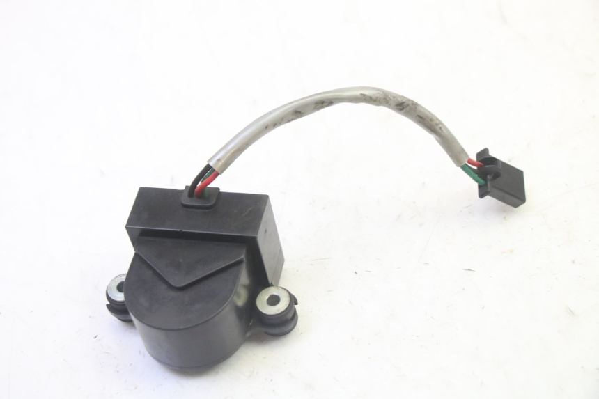 photo de SENSOR DE QUEDA HONDA FES S-WING SWING ABS 125 (2007 - 2015) - Zoom do estado de desgaste