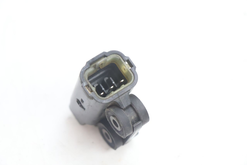 photo de SENSOR DE QUEDA YAMAHA FJR 1300 (2001 - 2005) - Outro ângulo de visão