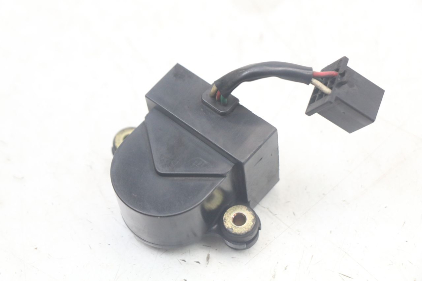 photo de SENSOR DE QUEDA HONDA FJS SILVERWING SILVER WING 600 (2001 - 2010) - Outro ângulo de visão