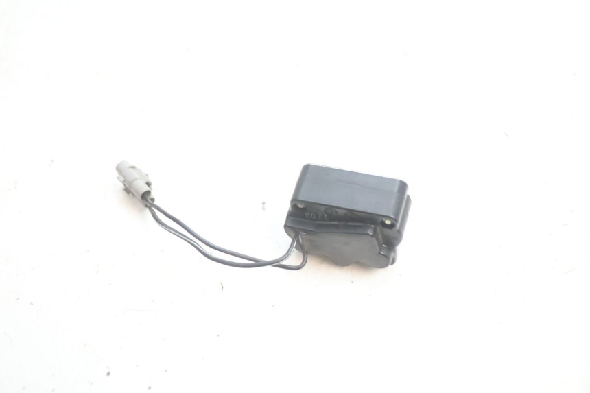 photo de SENSOR DE QUEDA GILERA GP 800 (2007 - 2013) - Outro ângulo de visão