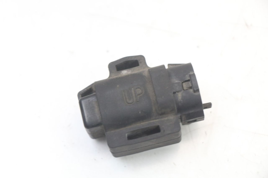 photo de SENSOR DE QUEDA SUZUKI GSR 750 (2011 - 2017) - Vista principal