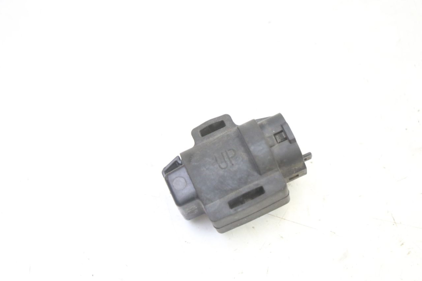 photo de SENSOR DE QUEDA SUZUKI GSR 750 (2011 - 2017) - Detalhe da peça