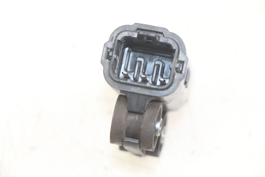 photo de SENSOR DE QUEDA SYM GTS EFI 125 (2012 - 2016) - Zoom do estado de desgaste