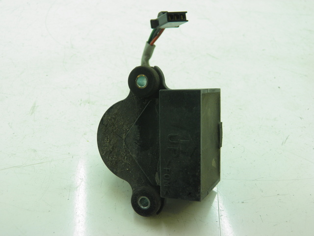photo de SENSOR DE QUEDA HONDA FES S-WING SWING 125 (2007 - 2015) - Zoom do estado de desgaste