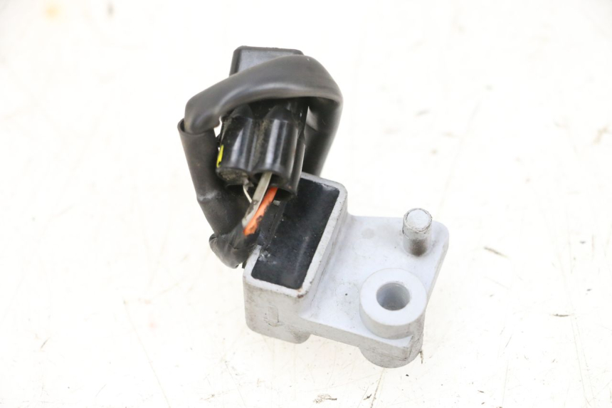 photo de SENSOR DE QUEDA PIAGGIO MP3 HPE 300 (2019 - 2026) - Zoom do estado de desgaste