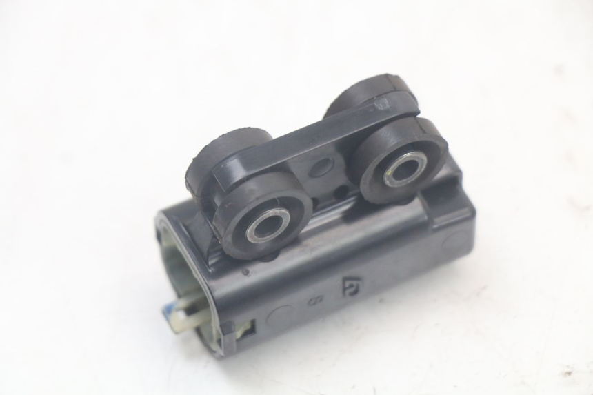 photo de SENSOR DE QUEDA YAMAHA MT-07 MT07 ABS 700 (2014 - 2017) - Outro ângulo de visão