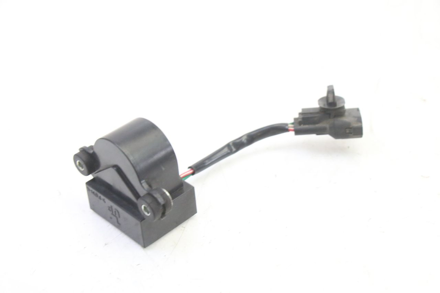 photo de SENSOR DE QUEDA HONDA NTV DEAUVILLE ABS 700 (2007 - 2016) - Zoom do estado de desgaste