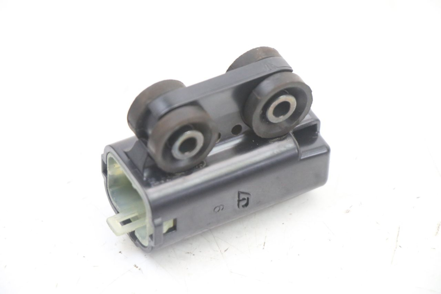 photo de SENSOR DE QUEDA YAMAHA TRACER 7 700 (2020 - 2024) - Zoom do estado de desgaste